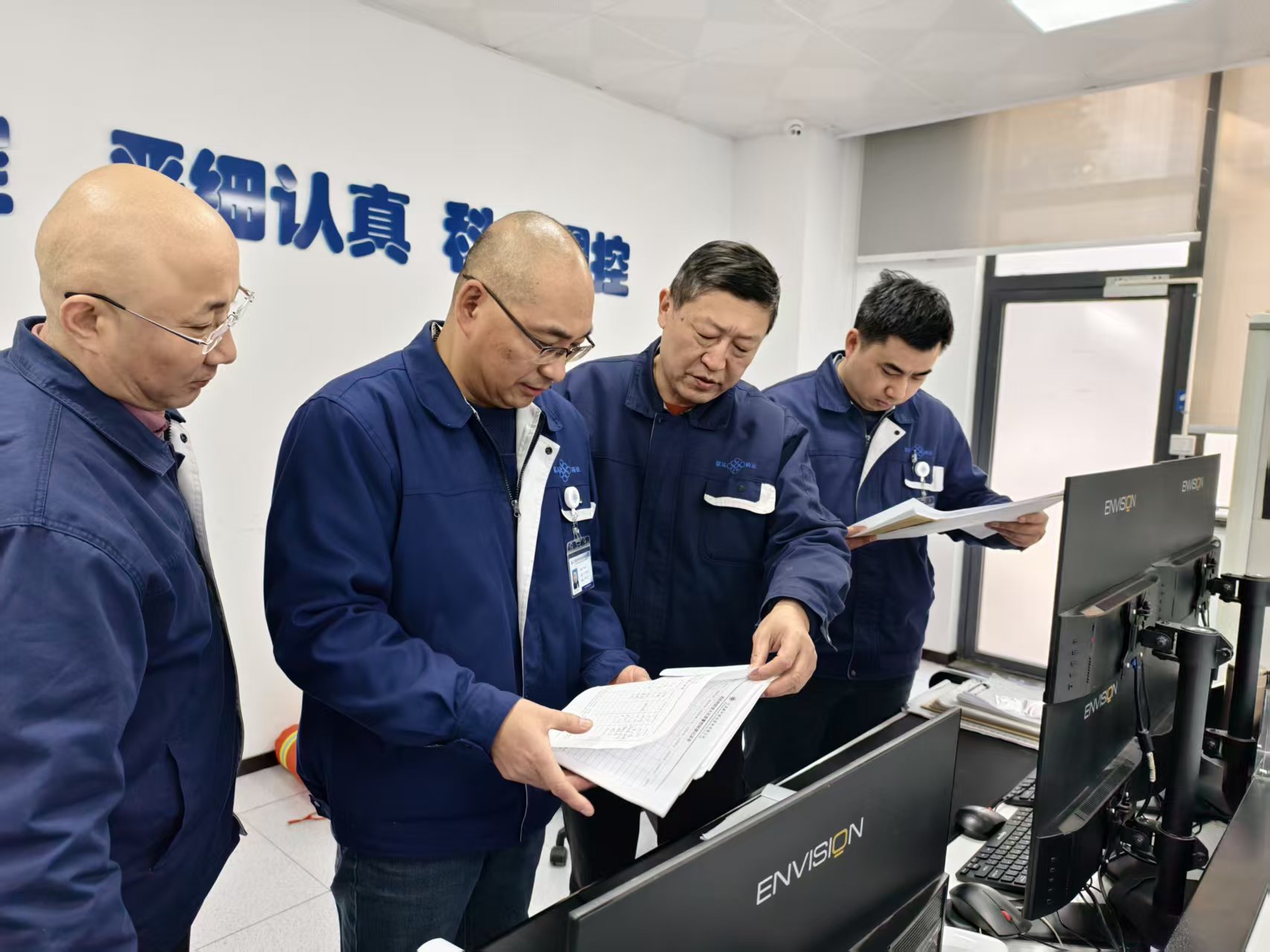 332d1c4f14ae799895fe5c745a63ff8f.jpg 332d1c4f14ae799895fe5c745a63ff8f.jpg